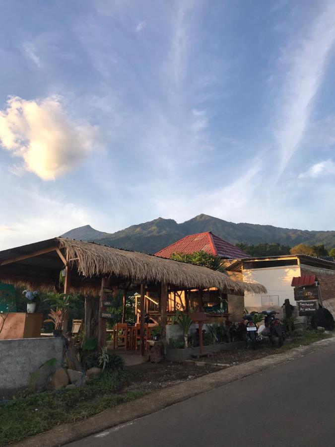 Dragonfly Senaru Lodge エクステリア 写真